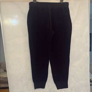 Splendid Black Joggers with Relaxed Fit and Versatile Style